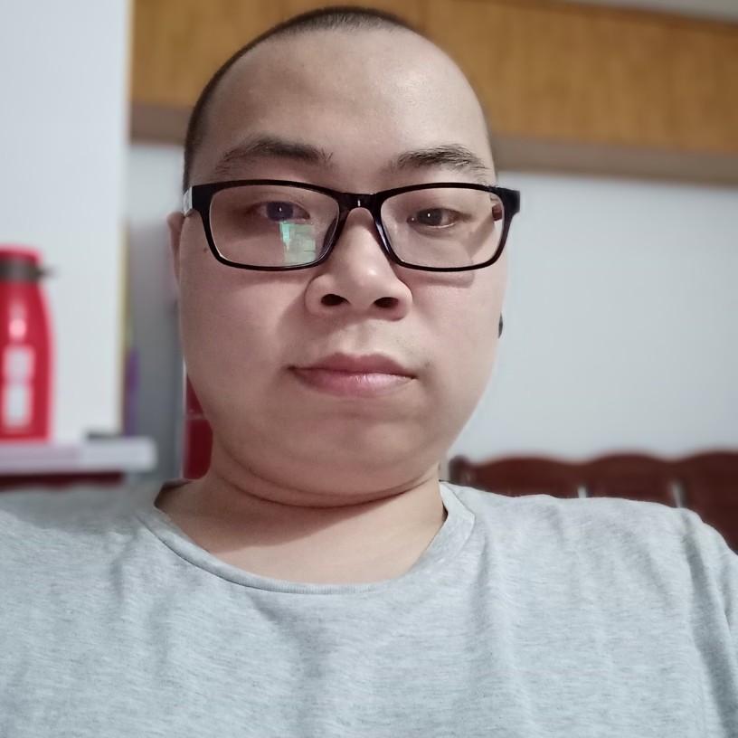 言射乂布的照片
