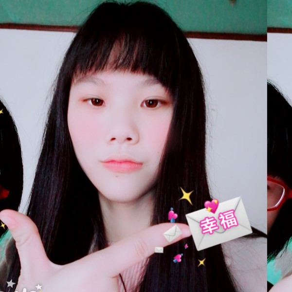 微笑诠释沉沦的照片