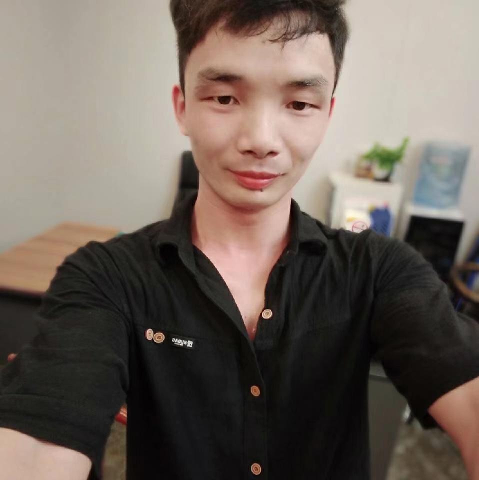中毓的照片