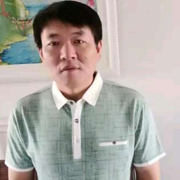 香水扯糊涂的照片