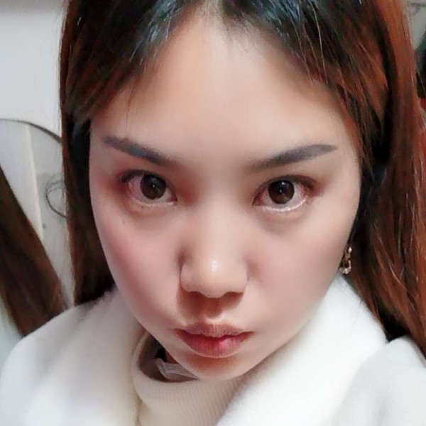 一亿人不及你一个的照片