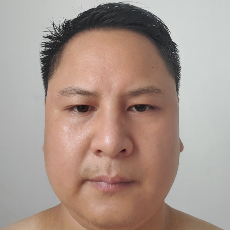 东方月初2的照片