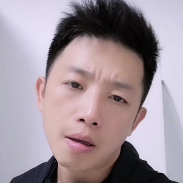 吾欲爱相随的照片