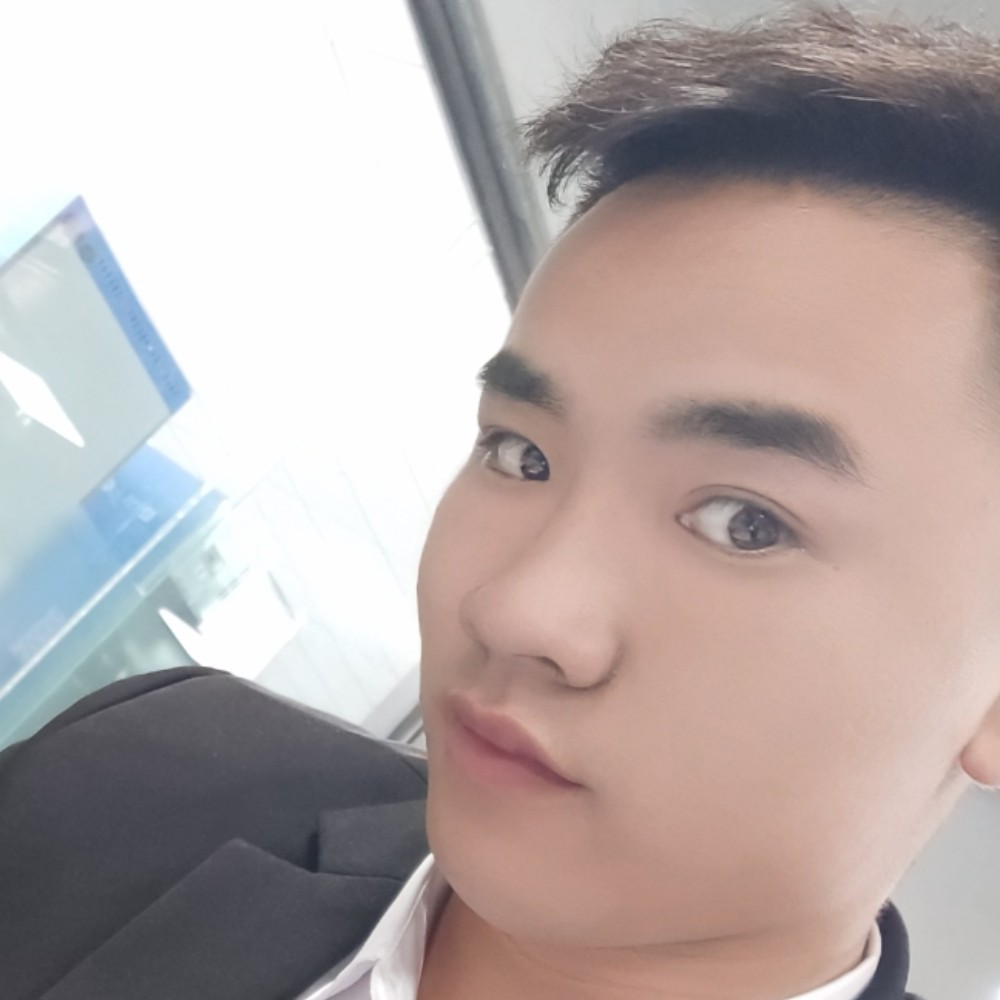 小懒猪笑亲爱的的照片