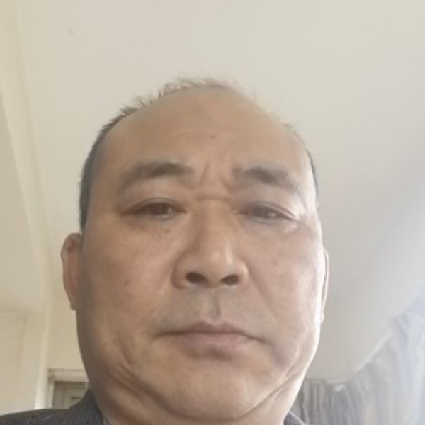坚定的如梦的照片