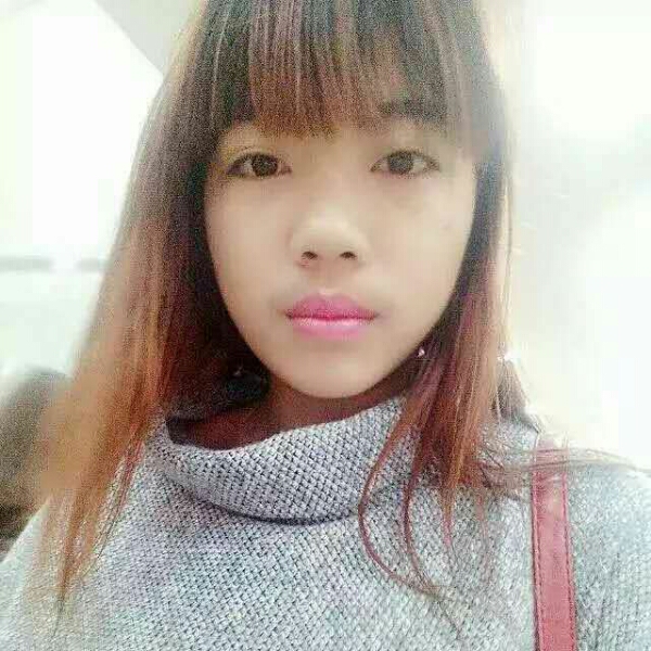 小妮饿了的照片