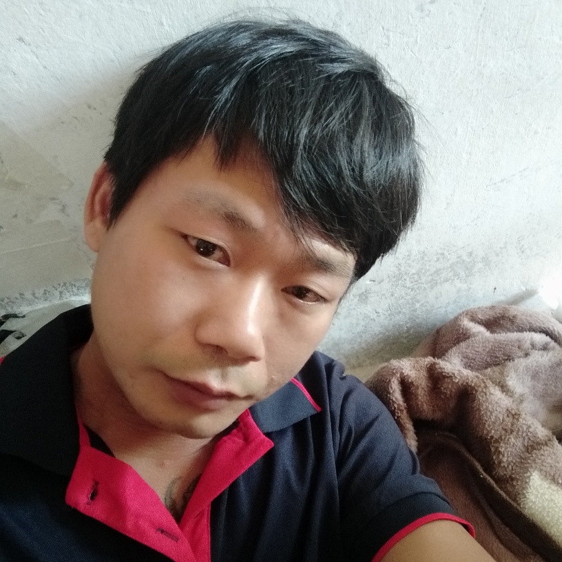 炙热相许服饰的照片