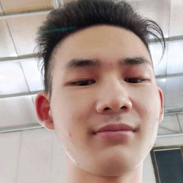 冬耀保卫英勇的照片