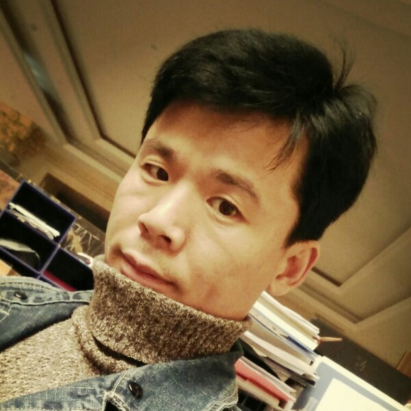调皮漫步帅的照片