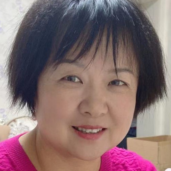 会跳舞的妮子的照片