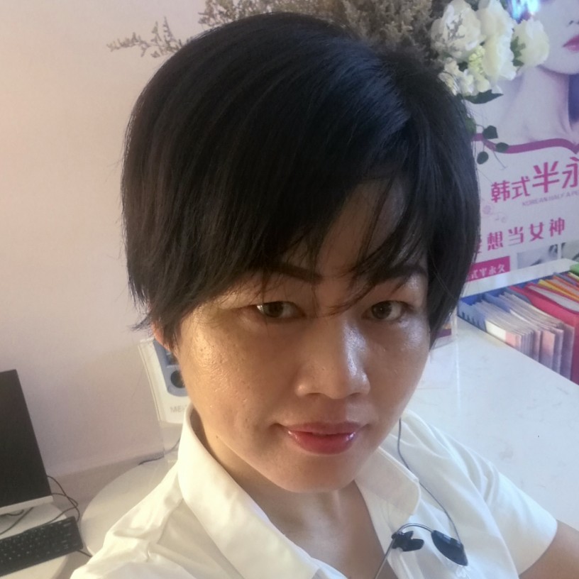 河马蹙眉微笑的照片