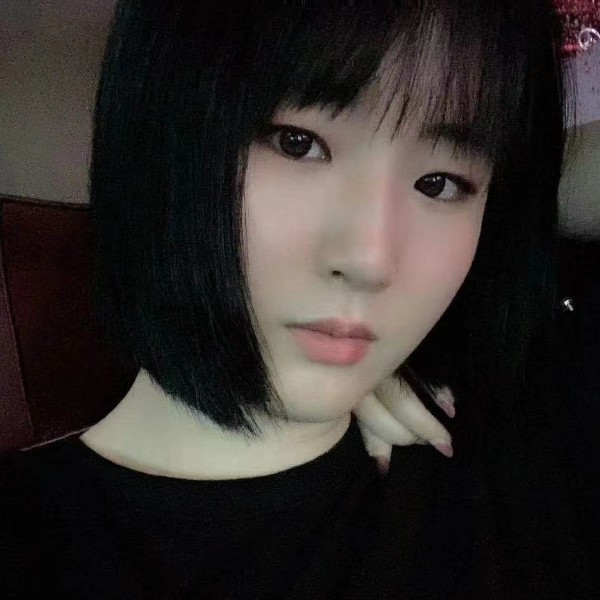 灰狼等于害羞的照片