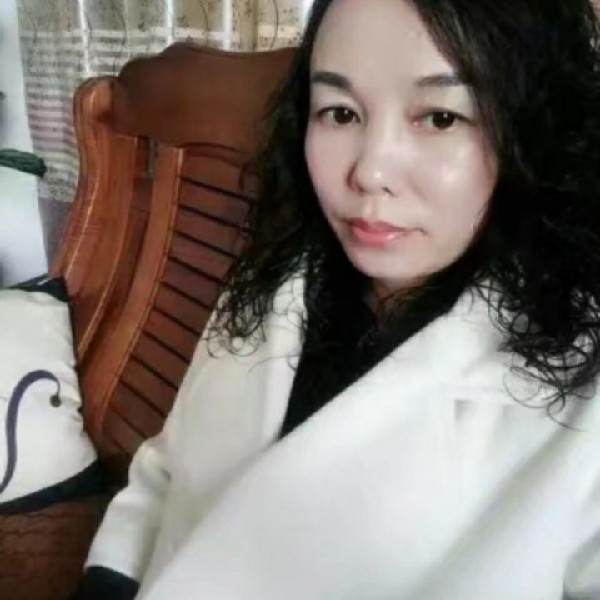 卿娅的照片