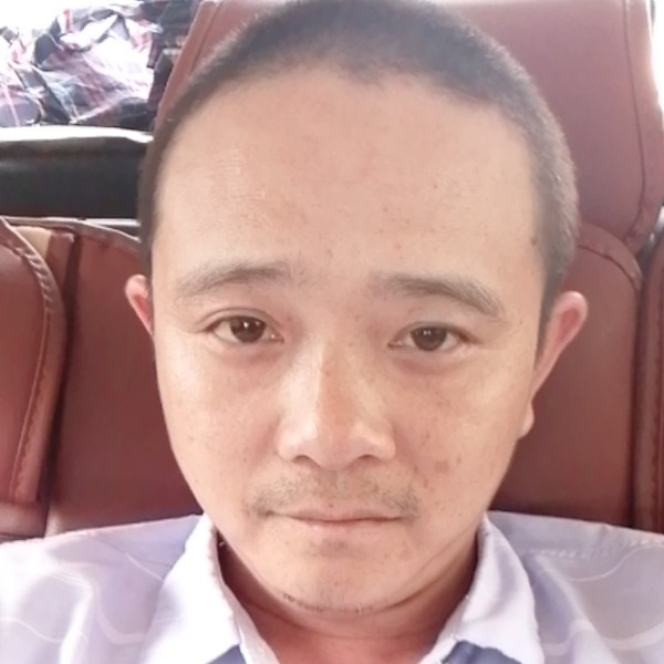 轻松深拥醉梦的照片