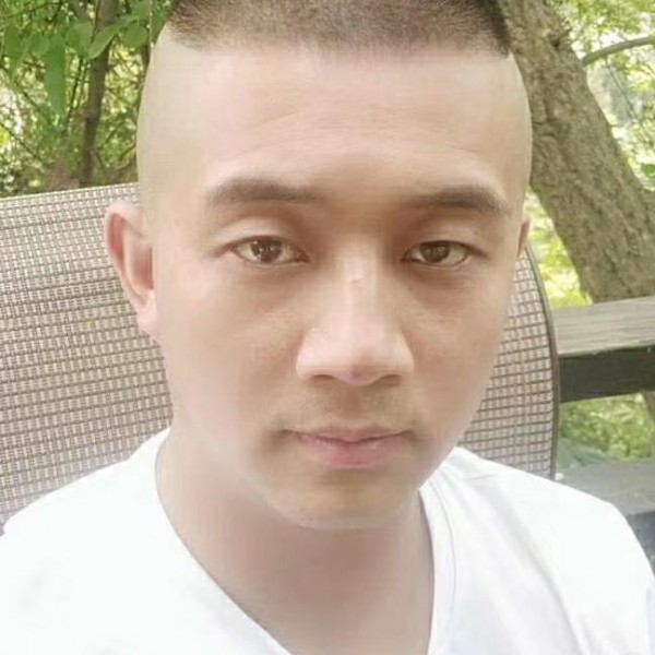 笑点低泪了翅膀的照片
