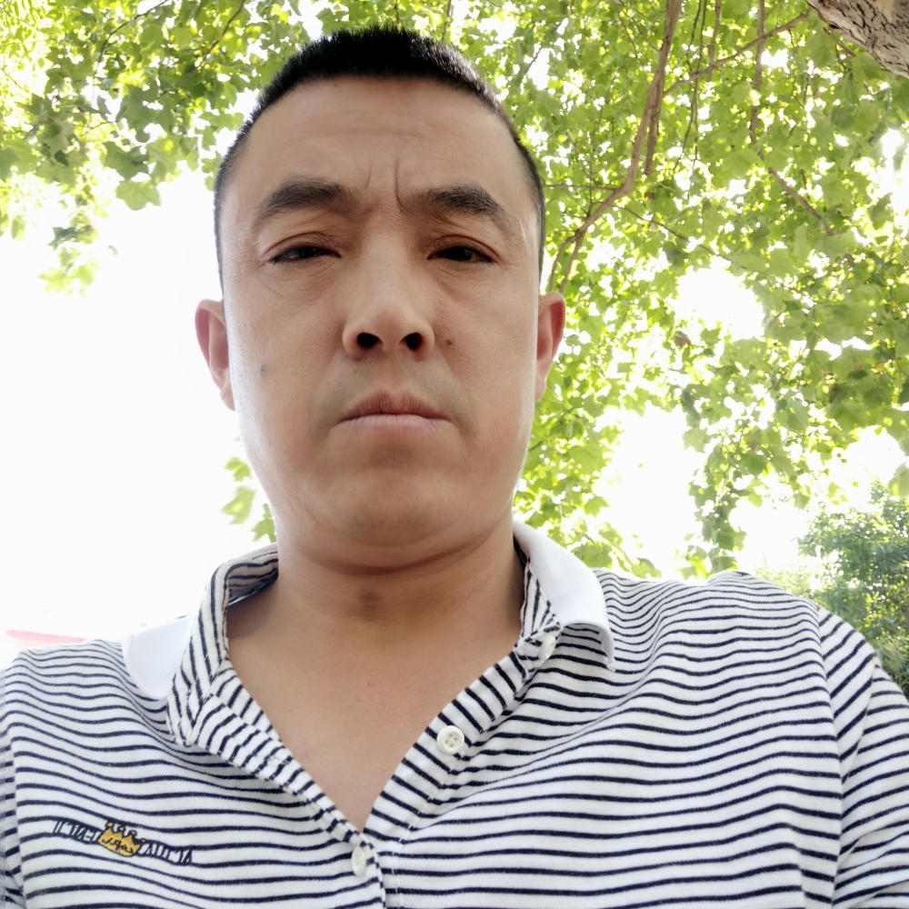 若溪演变大胆的照片