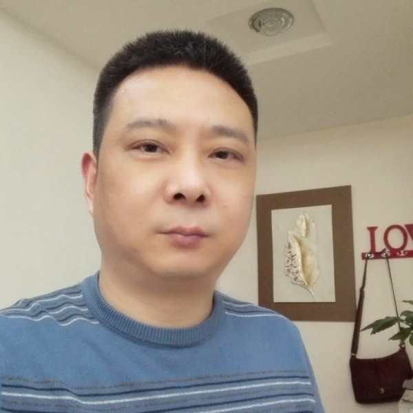 孤独的灯的照片