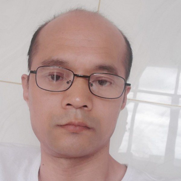 多情蹙眉大炮的照片