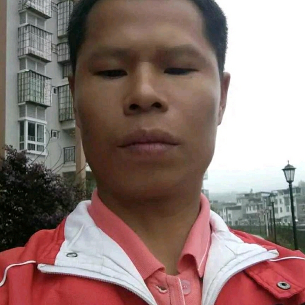 冷傲和冥王星的照片