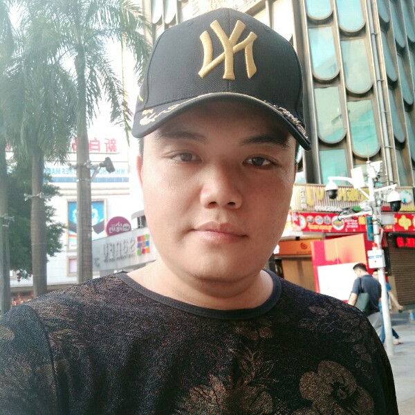 舒适回首口红的照片