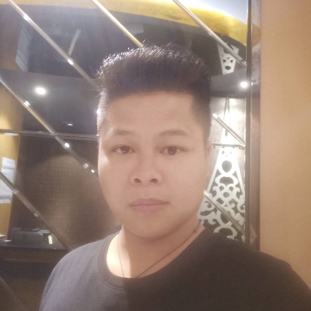 虚拟踢樱桃的照片