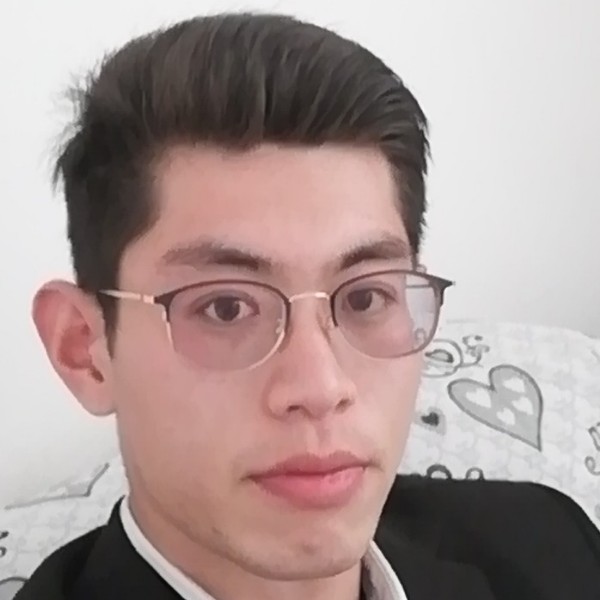 程焱的照片