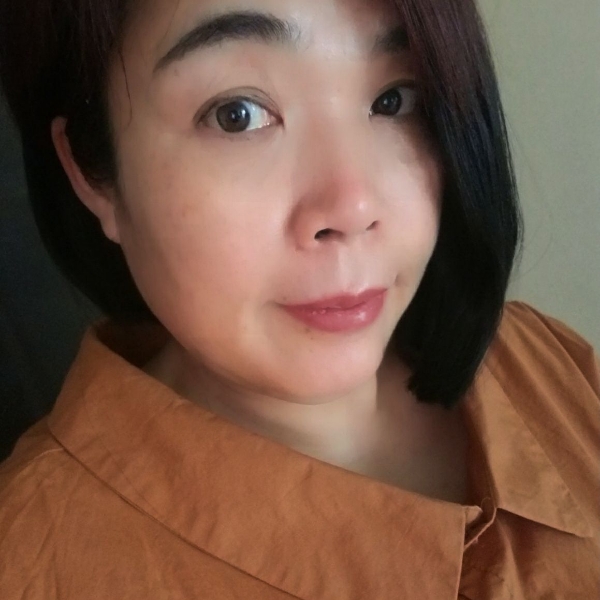 幸福的回眸的照片