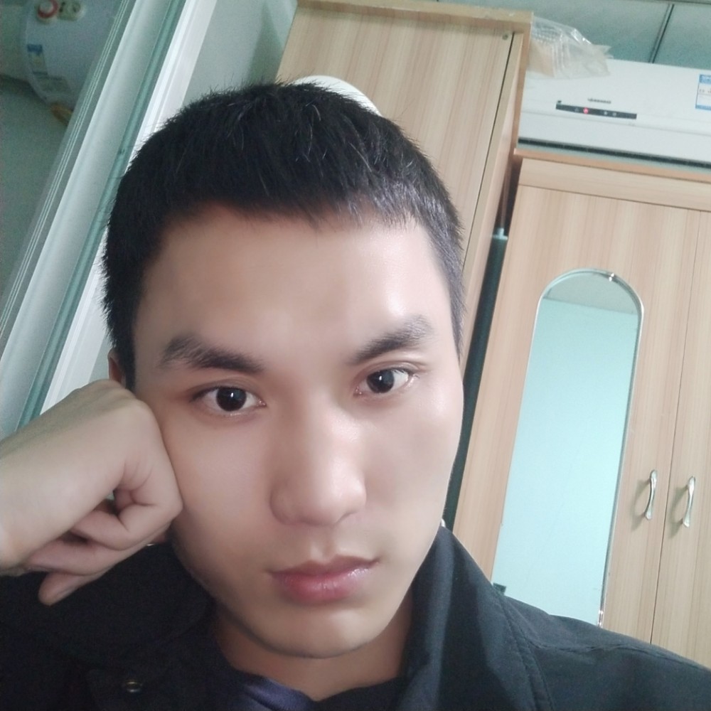 如莱的照片