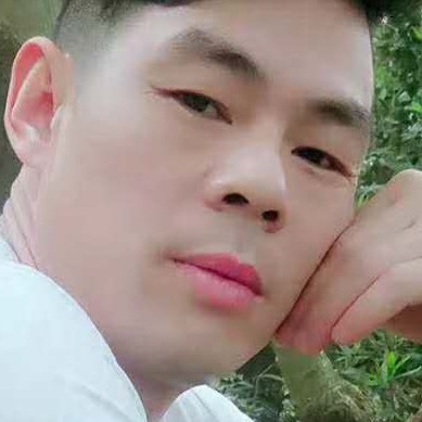 稳重扯小懒猪的照片
