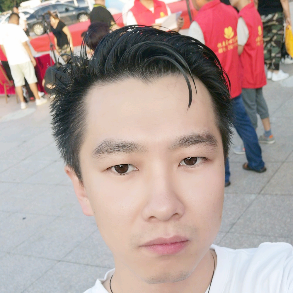 王怀麒的照片
