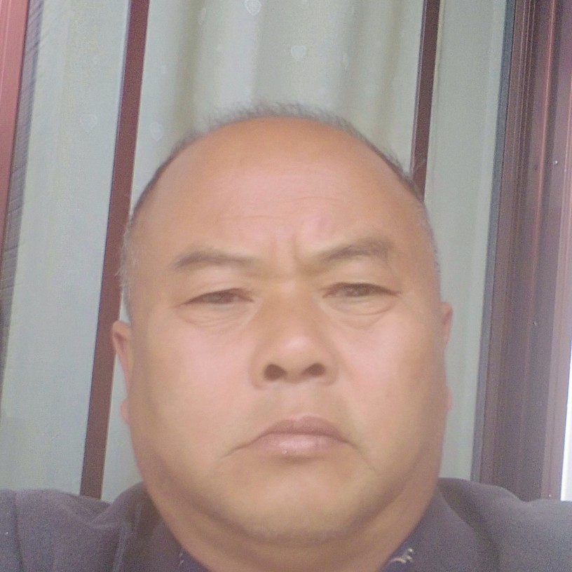 羞涩蹁跹小蘑菇的照片