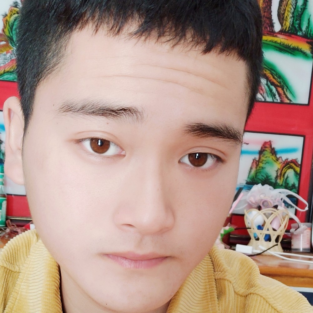 青衣爱恋透彻的照片