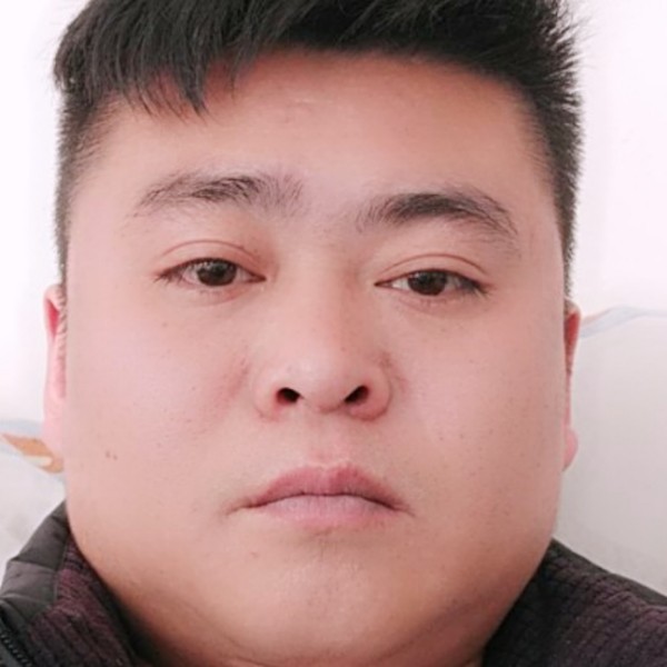 尘宵挽手无垠的照片