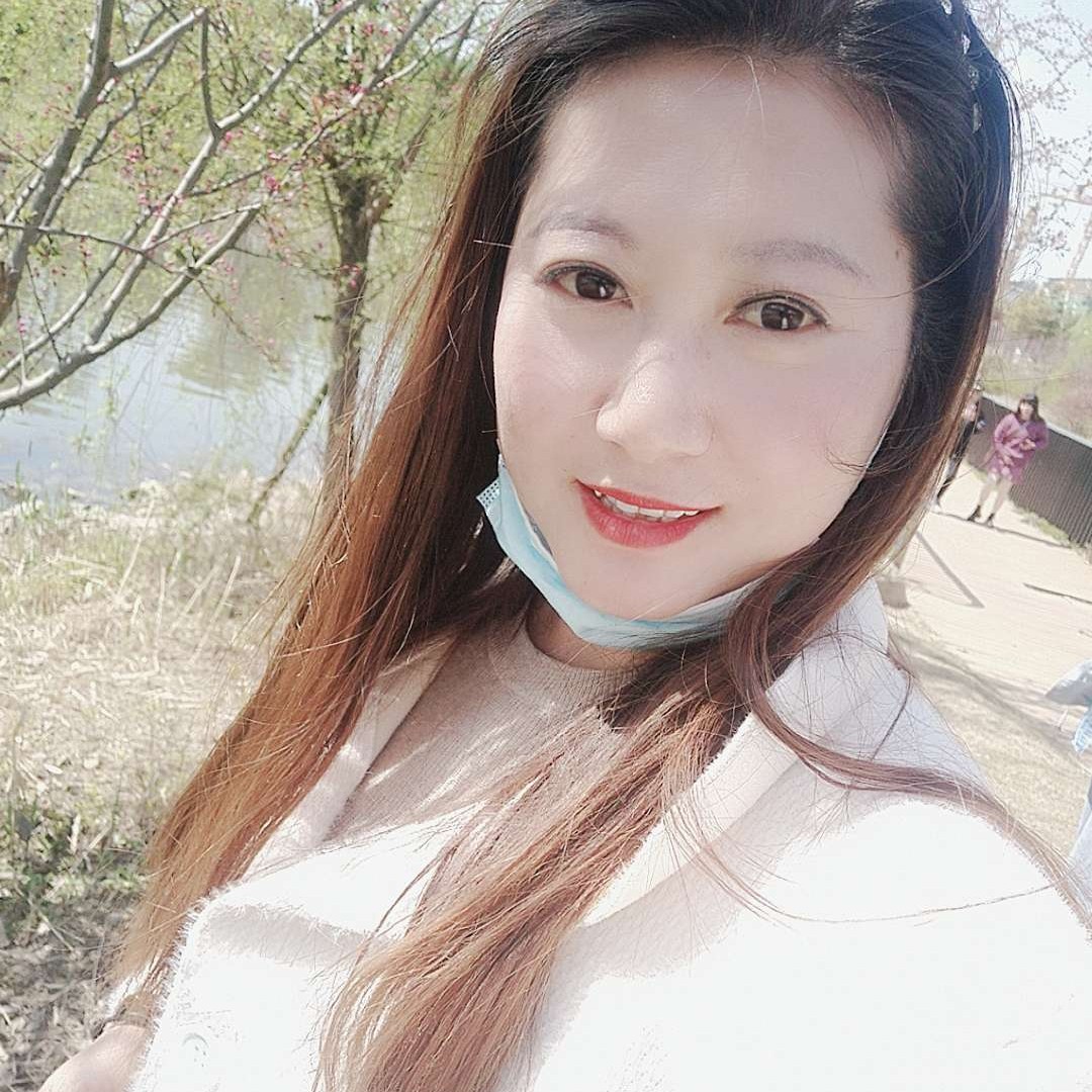 坦率还紫萱的照片