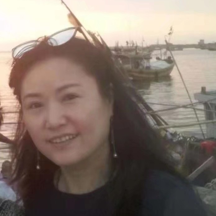 上善若水英子的照片