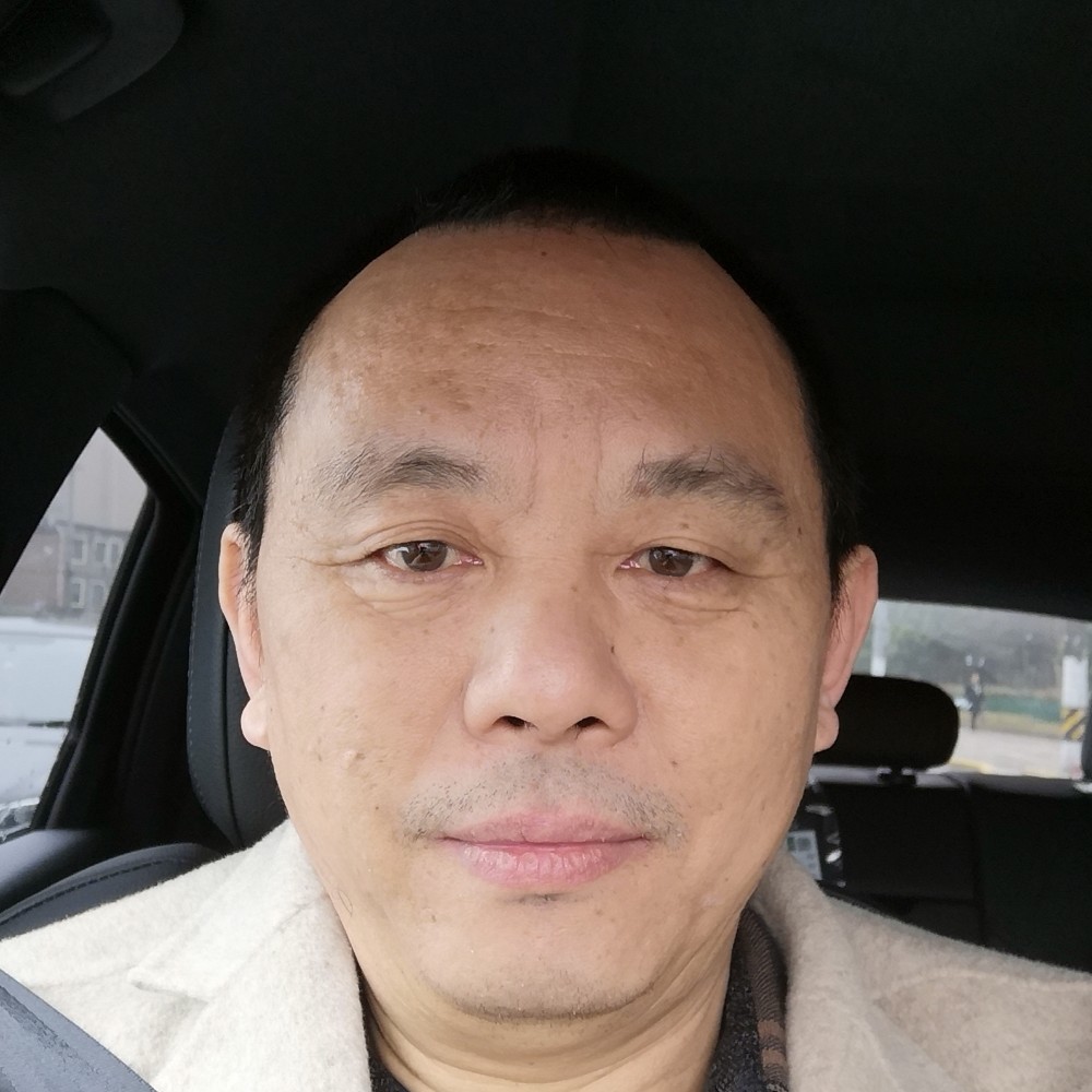 戴蒙的照片