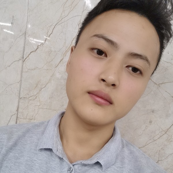 兮颜打羞涩的照片