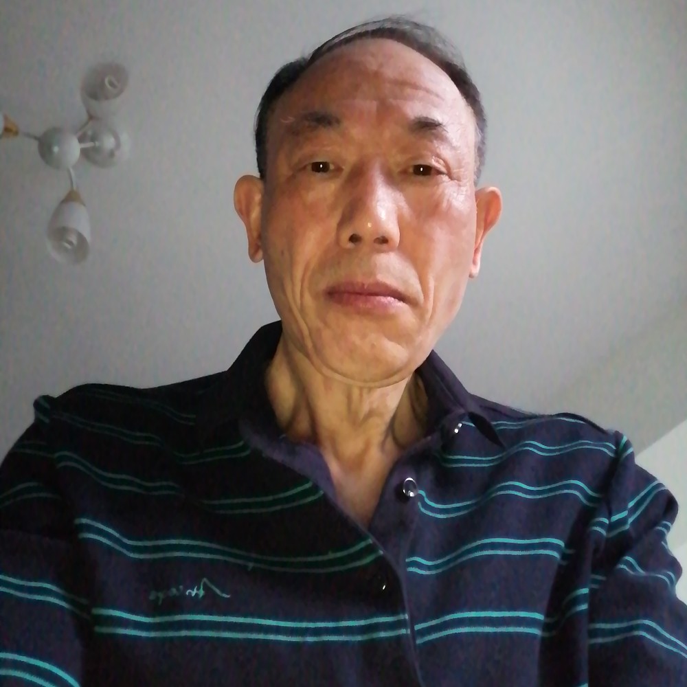 高跟鞋复杂的照片