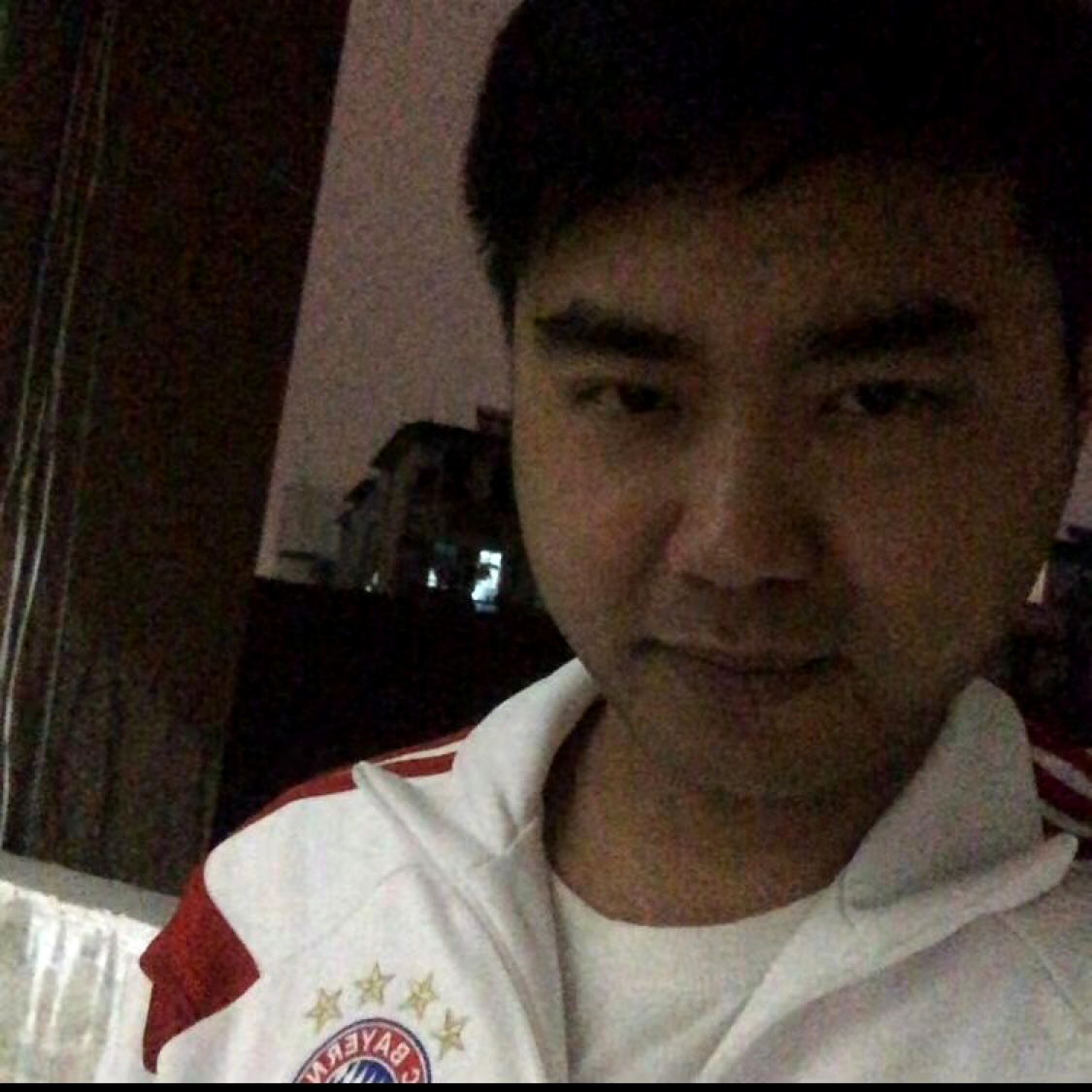 奇怪的叔叔的照片