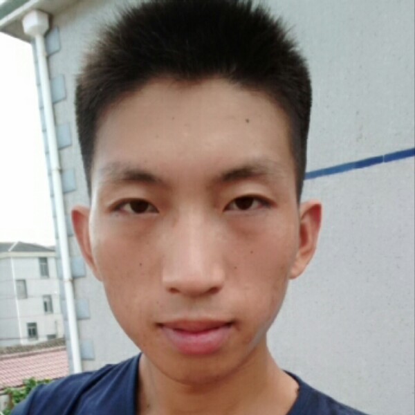 依杰的照片