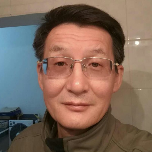 沙漠中的风景的照片