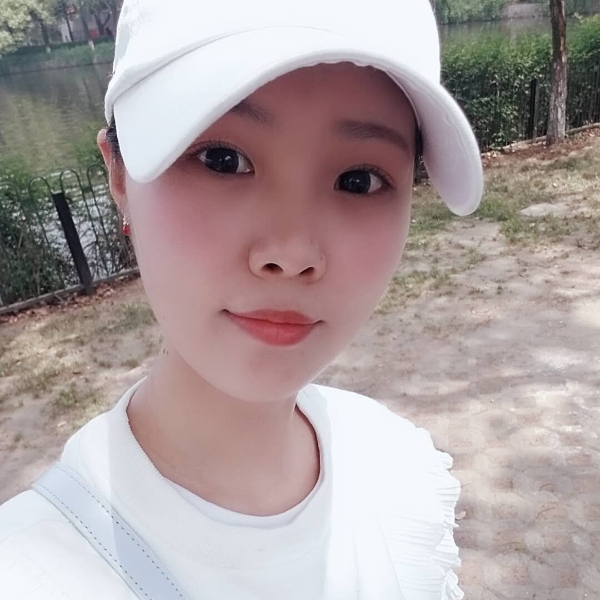 透彻小兔子~的照片