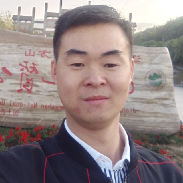 爱因为你才完美的照片