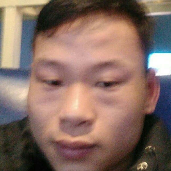 笑点低舞蹈的照片