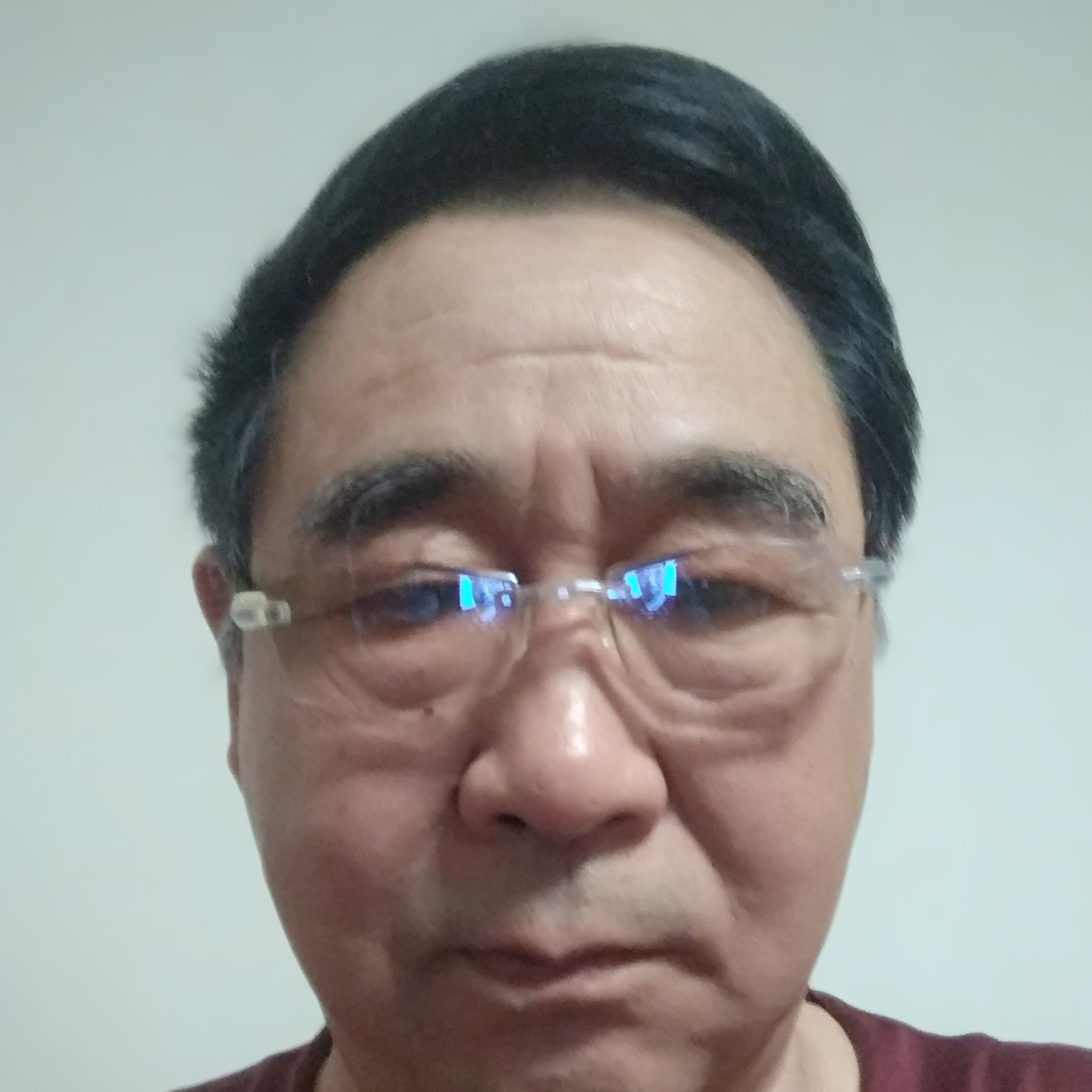立柱顶千斤的照片