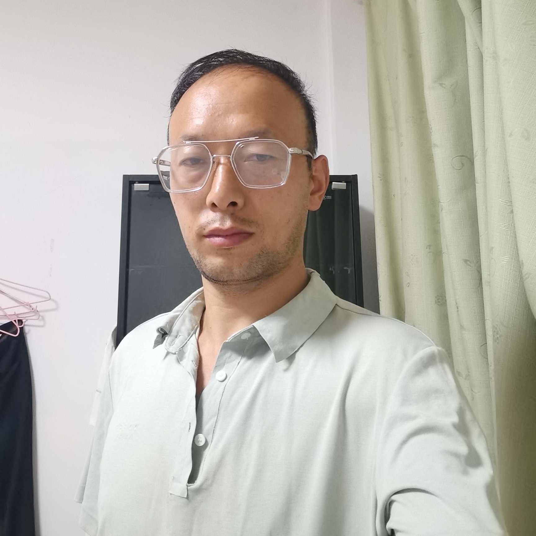 路人倾心醉熏的照片