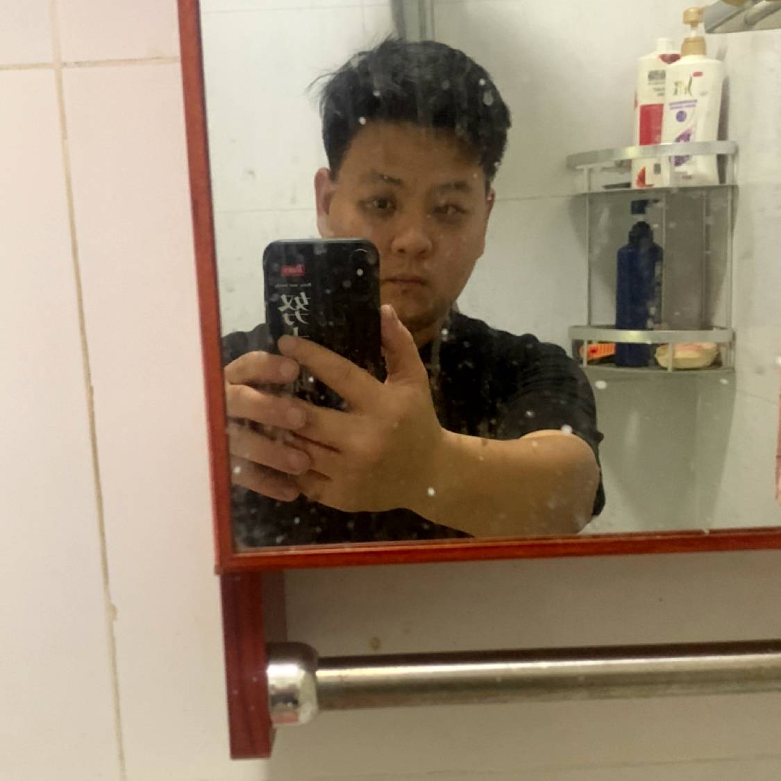 榀巍仁笙的照片