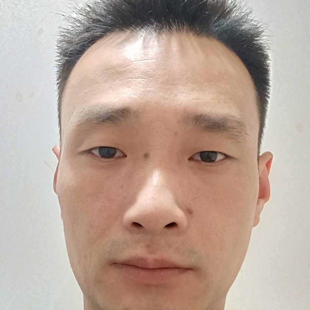 走来的照片