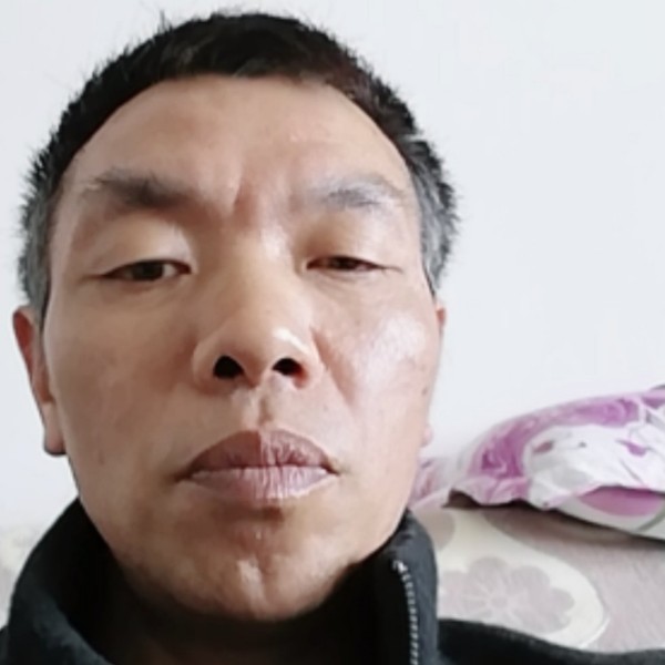 蘩藜坚定的照片