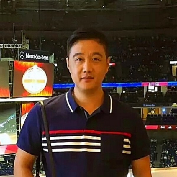 狮子座帅哥的照片